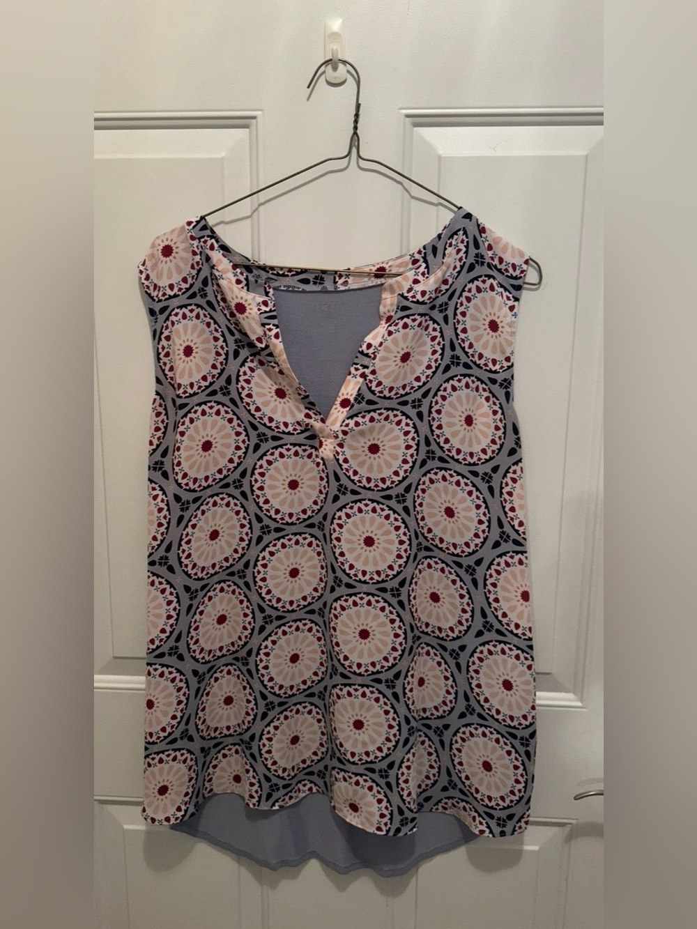 LOFT White Sleeveless Split-Neck Top with Black & Red Elephant Print-XL